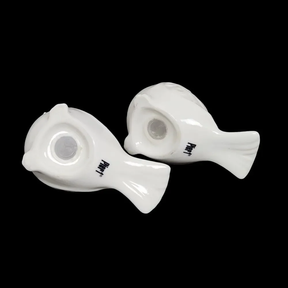 Pier 1 Imports Birds Chickadees Ceramic White‎ Glazed Salt Pepper Shakers